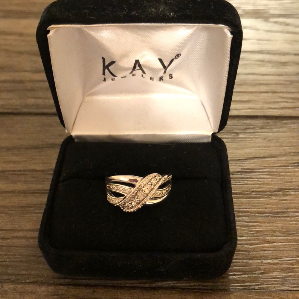 925 Sterling silver and 1/10 diamond ring